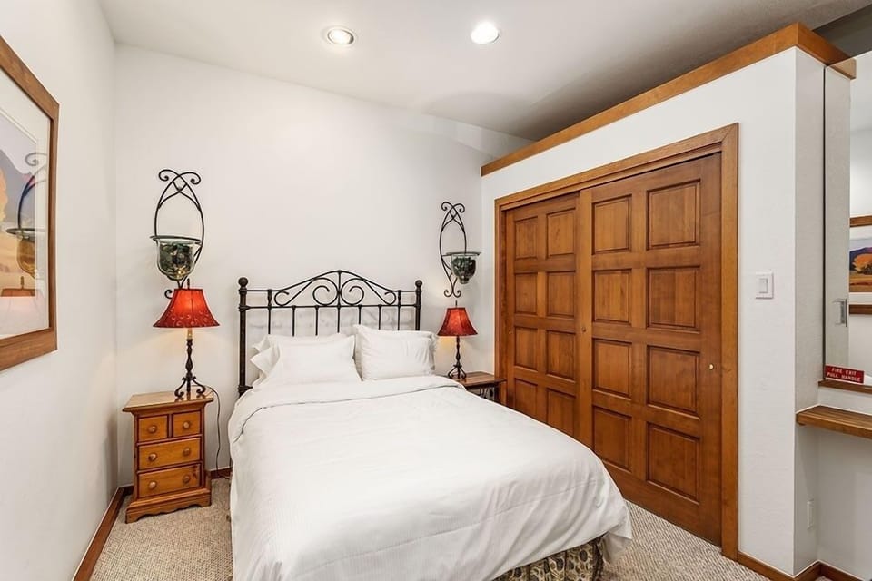 Indoors, Home Decor, Hardwood, Stained Wood, Cushion