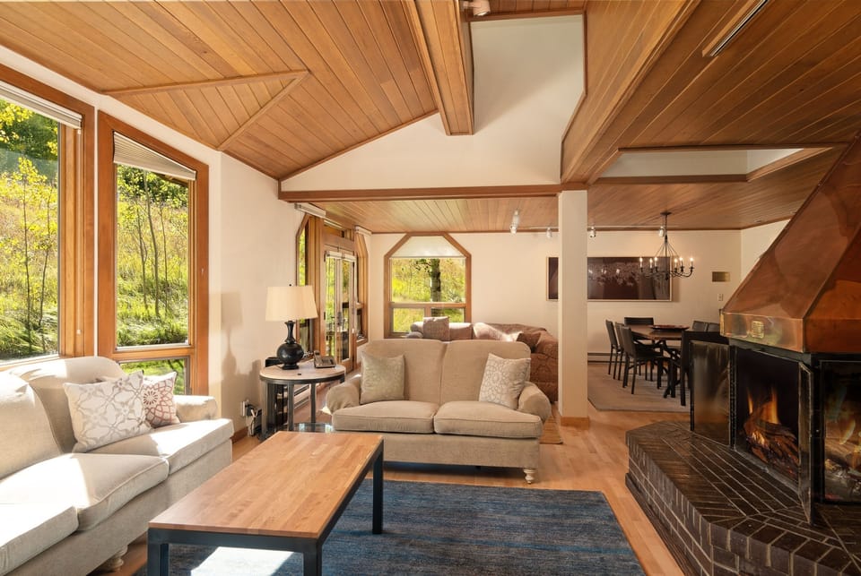 Indoors, Architecture, Furniture, Living Room, Room