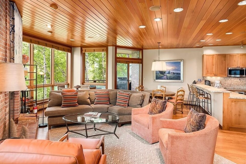 Indoors, Home Decor, Furniture, Living Room, Couch