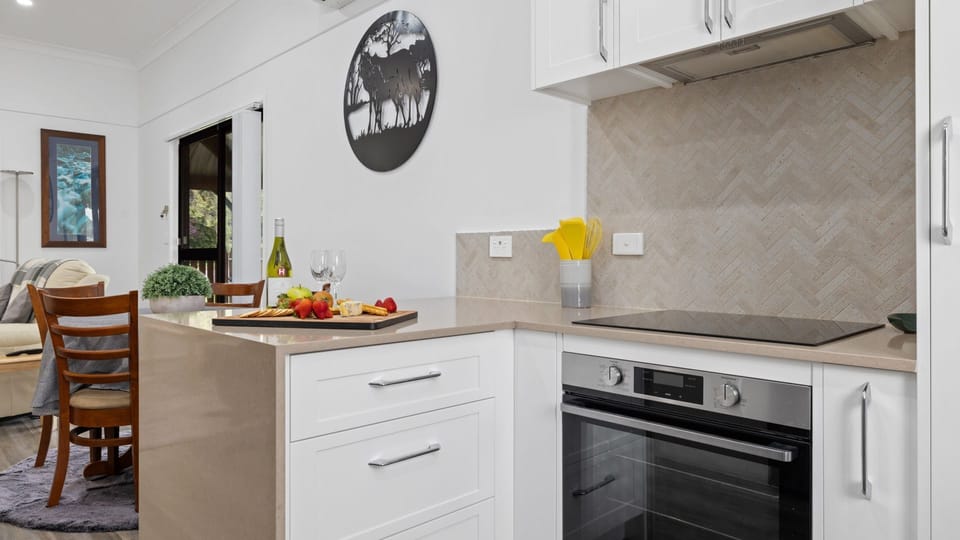 Kitchen/ Dining Area