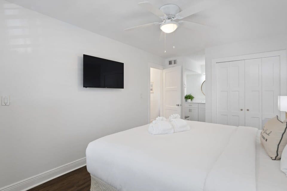 Master Bedroom with king bed