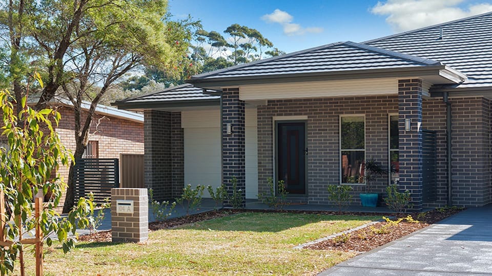 Calm at Shoal Bay | Private entrance | Parking on driveway
