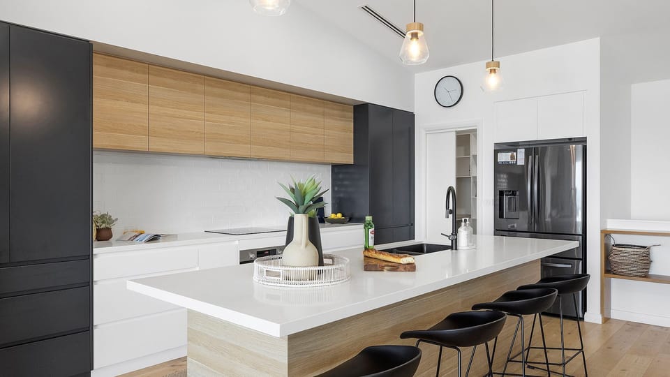 Ocean Scene | Kitchen | Electric cooktop and oven | Dishwasher