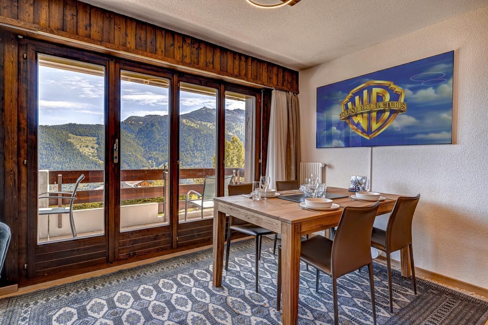 Living-dining room
