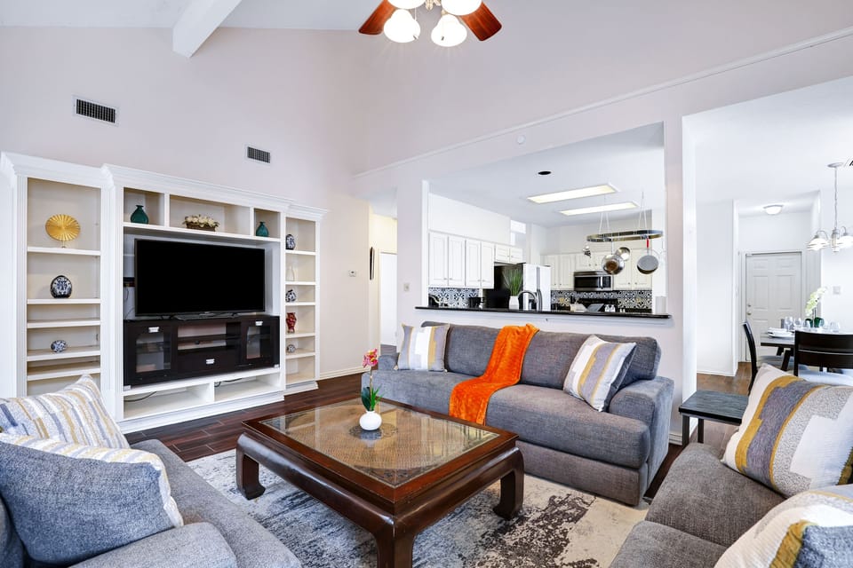 Perfectly designed to accommodate all your family and friends comfortably.