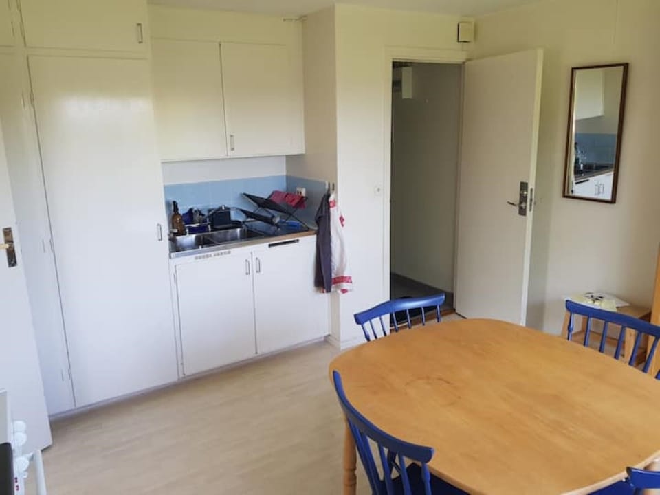 Fully equipped kitchen. 