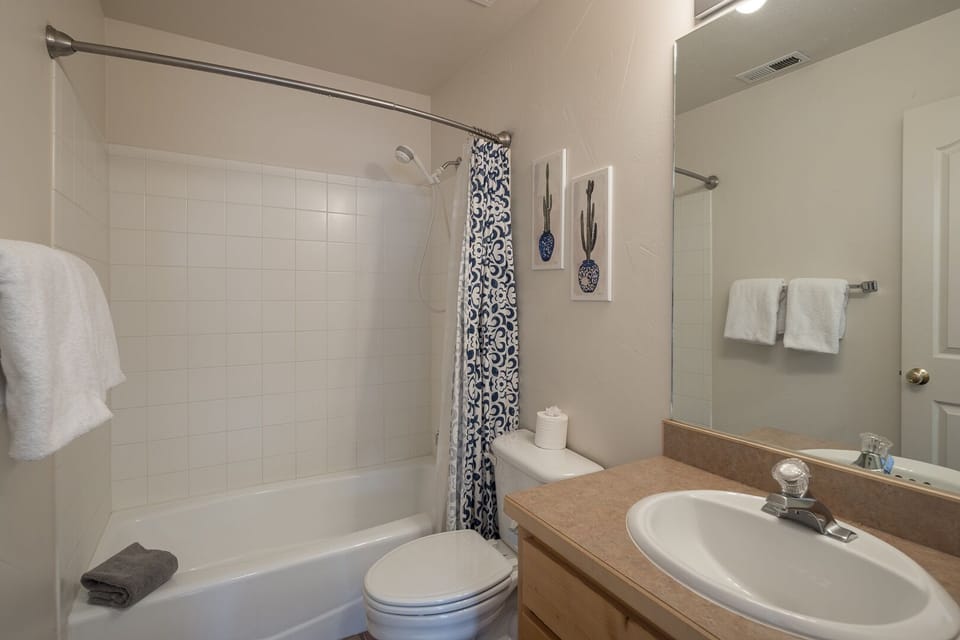 2nd bathroom