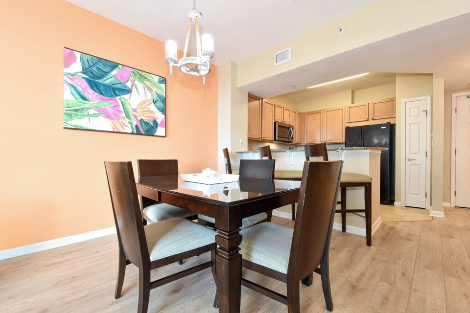 The Palms of Destin 1513 - Dining Area