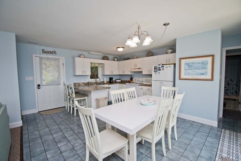 Level One Dining / Kitchen