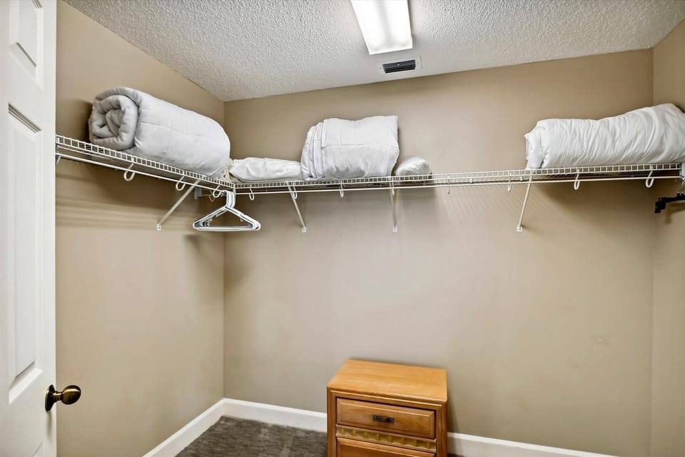 Walk in Closet