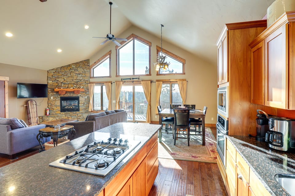 Lead Vacation Rental | 3BR | 2BA | 2,016 Sq Ft | Access Only By Stairs