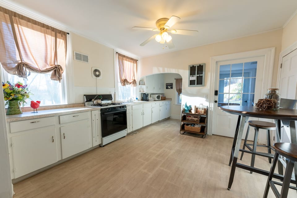 This large kitchen has everything you need.
