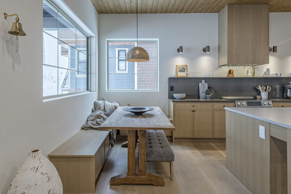 Breakfast Nook in the Kitchen 