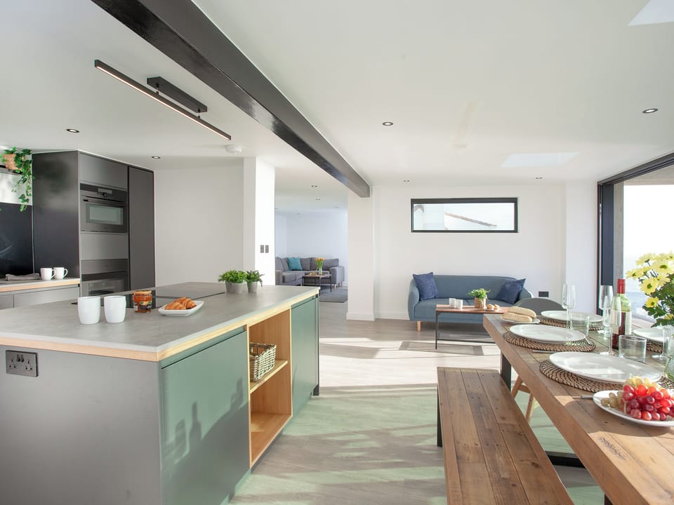 Open plan living space | Dehra Dun, Torpoint