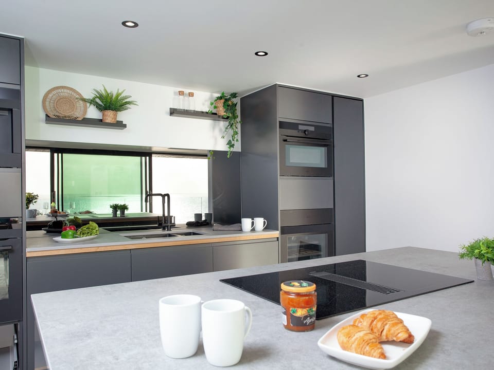 Kitchen area | Dehra Dun, Torpoint