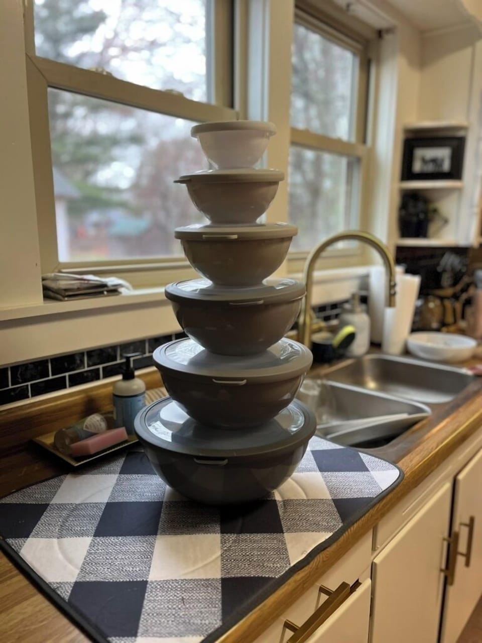 Mixing bowls