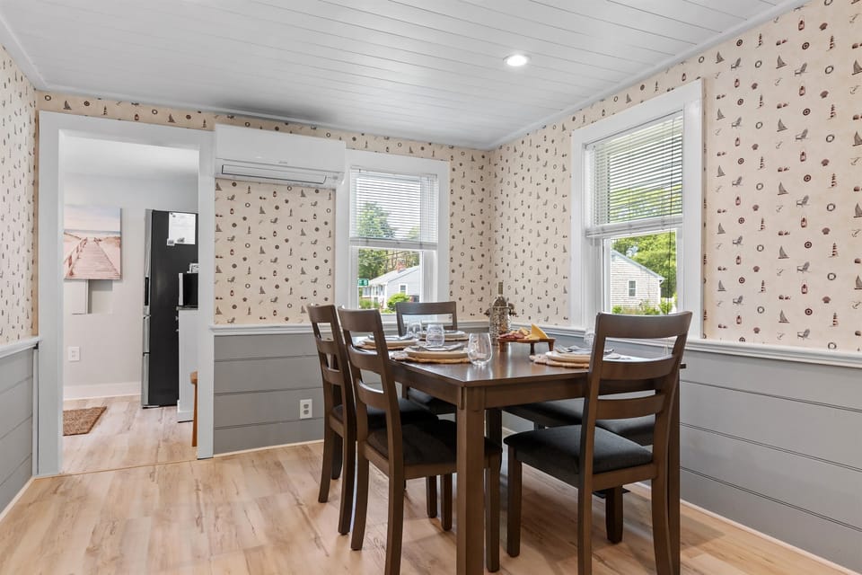 Whether it’s breakfast or dinner, there’s room for everyone at the table!