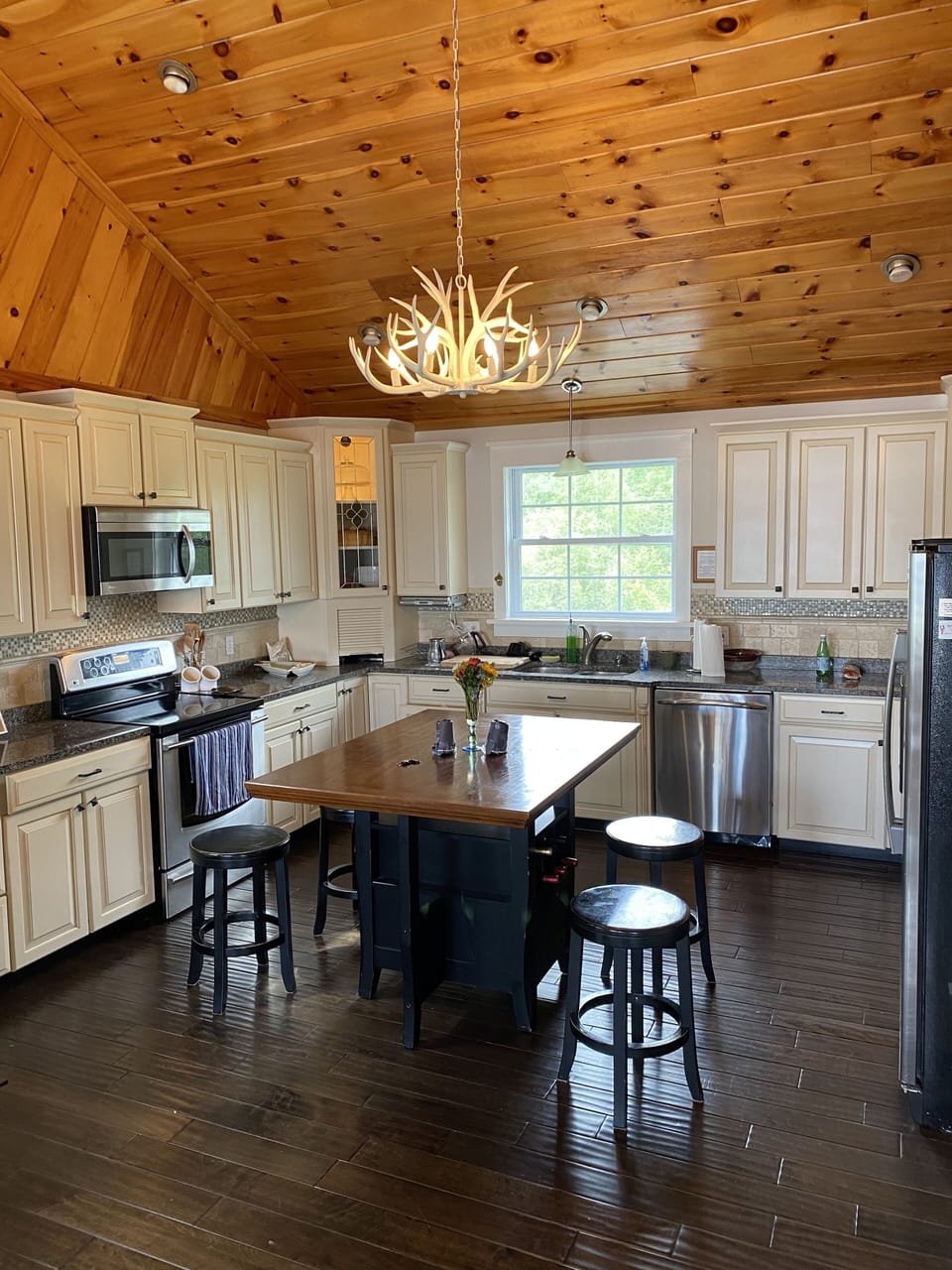 Spacious kitchen