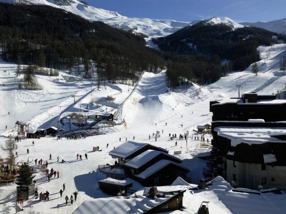 Snow and ski sports