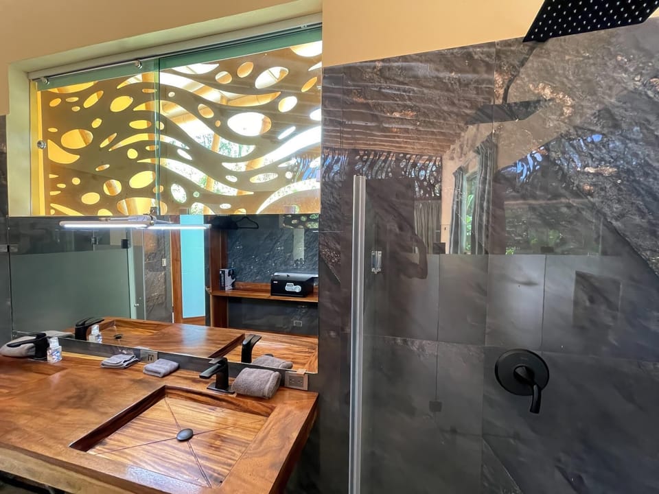 Villa Bambu - Large Saltwater Pool, Private Stay (1490)