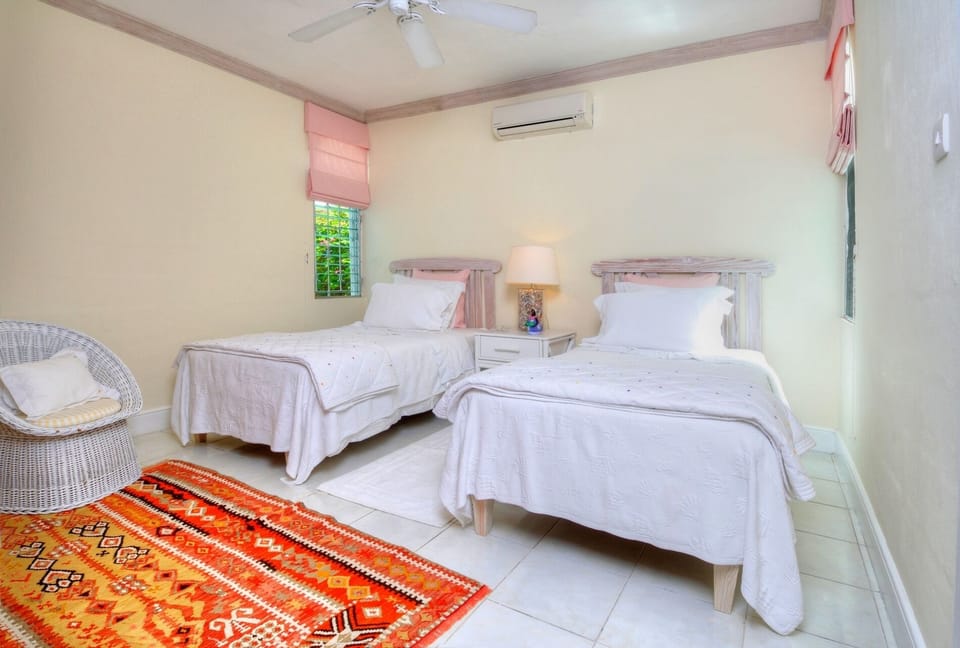 Secret Cove 1 Luxury beachfront rentals Barbados 13