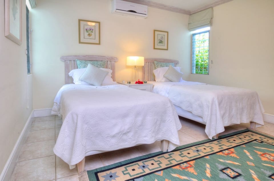Secret Cove 4 Luxury beachfront rentals Barbados 13