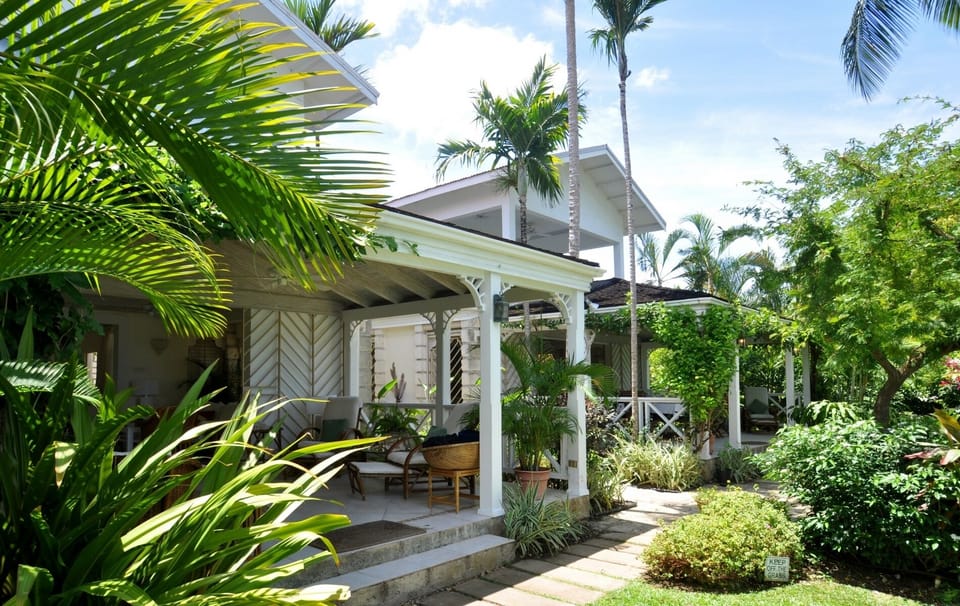 Secret Cove 4 Luxury beachfront rentals Barbados 9