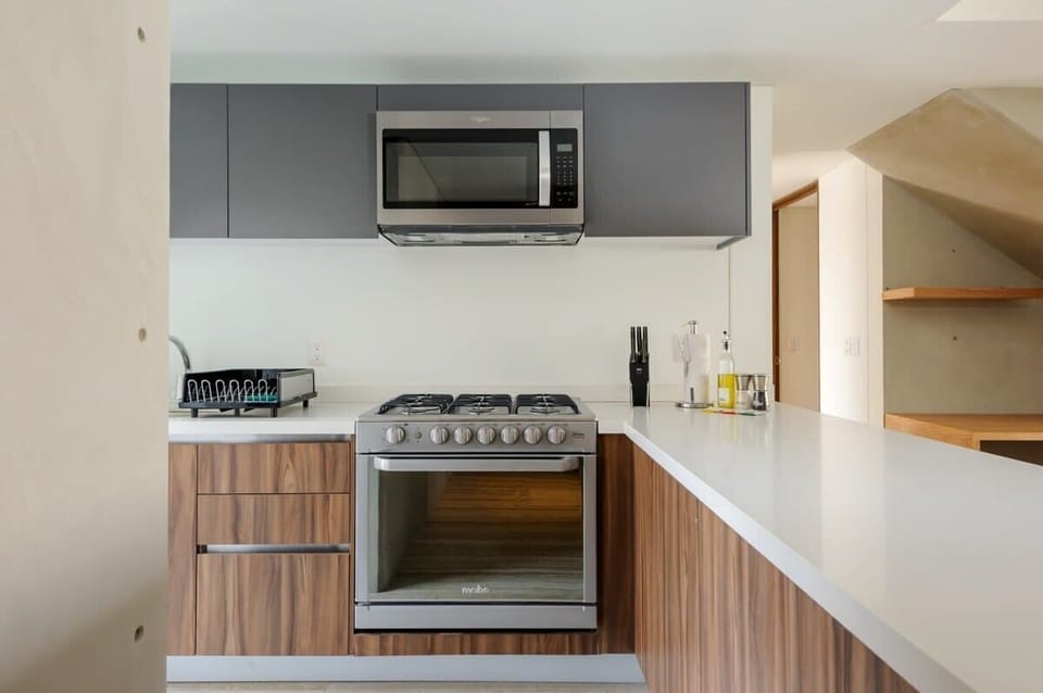 Fully equipped kitchen