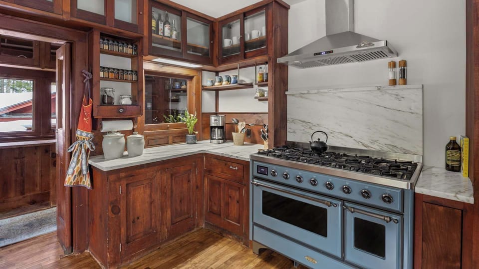 Open Concept Chef's Kitchen | Blue La Cornue Range | Fully Stocked | First Floor