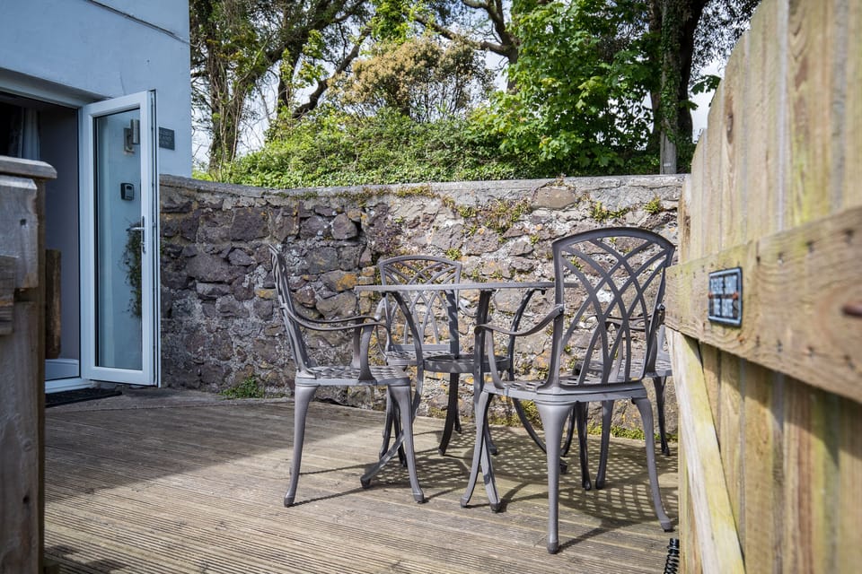 Sea Views, Log Burner, Dog Friendly
