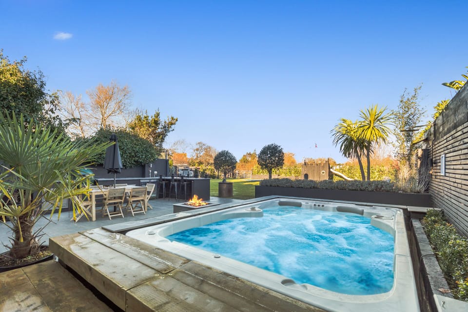 Hydro Pool - please note this is NOT a hot tub