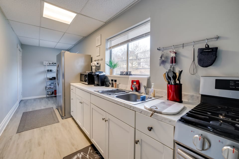 Kitchen | Cooking Basics | Keurig | Trash Bags/Paper Towels | Blender