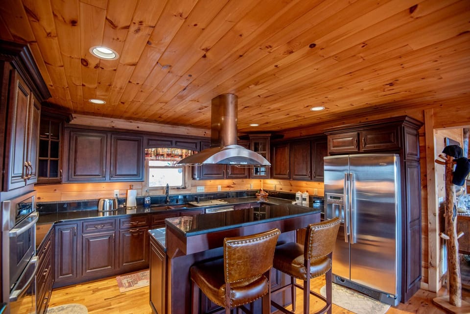 Fully-stocked and stainless appliances...