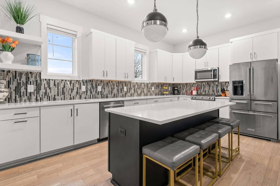 Elegant Kitchen Design - Nashville Luxury Rental Detail