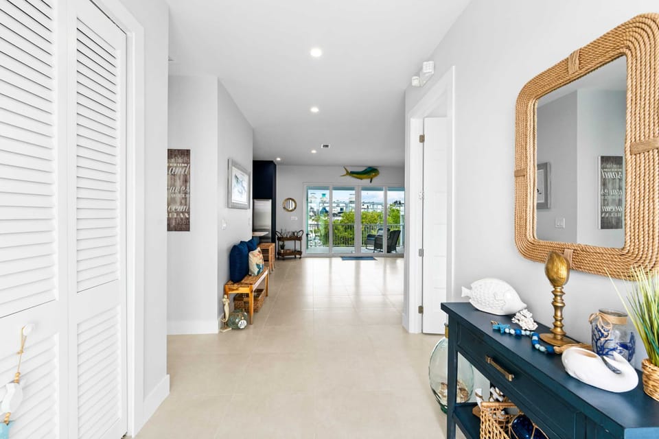 The perfect place to make your seaside vacation dreams come true, our home is ready to welcome you.