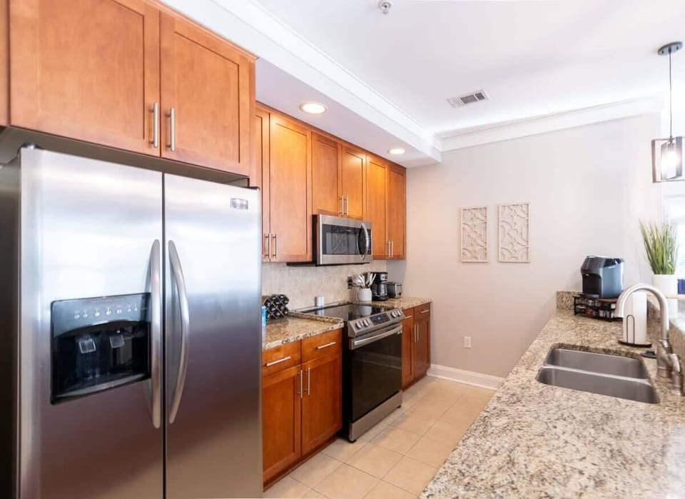 The suite comes with a fully equipped kitchen