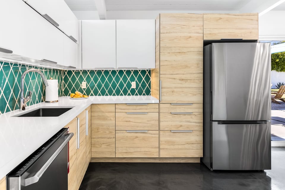 Well-stocked kitchen for all your culinary needs