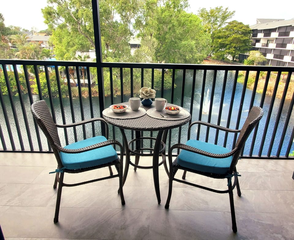 Screened-in lanai. Waterfront. Bistro set.