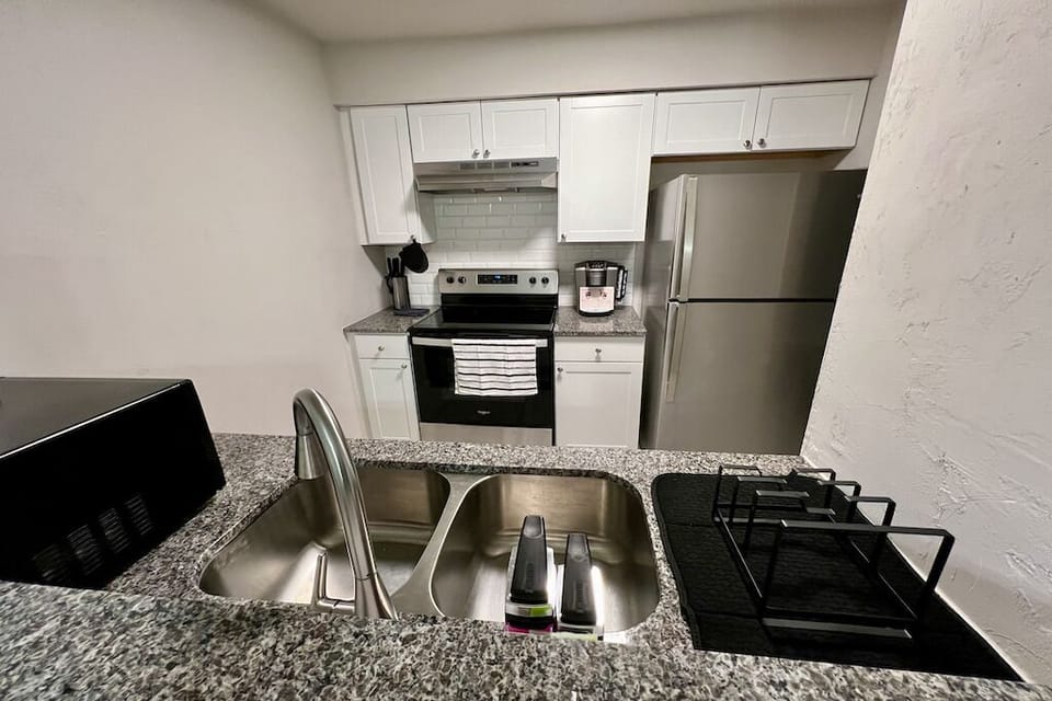 Full view of kitchen - includes everything you need and more. Keureg included!