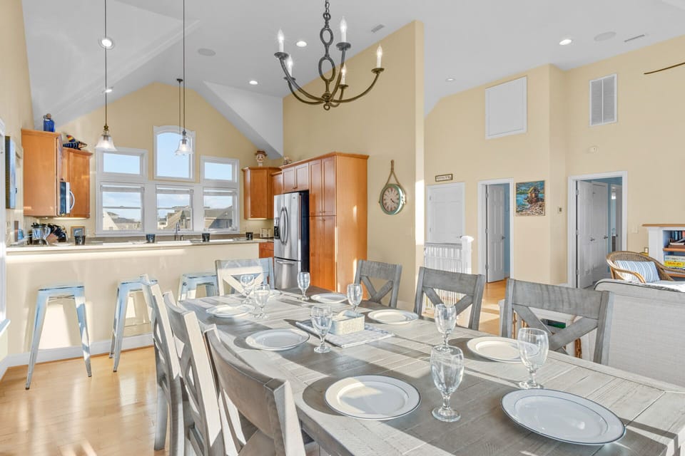 Surf or Sound Realty - 1184 - Hatteras At Last - Dining Area -2
