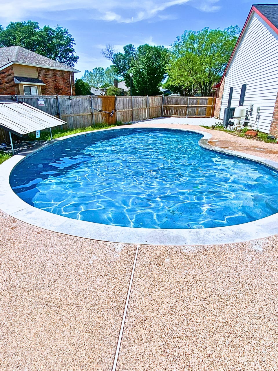 Discover the Charm of the Backyard Pool
