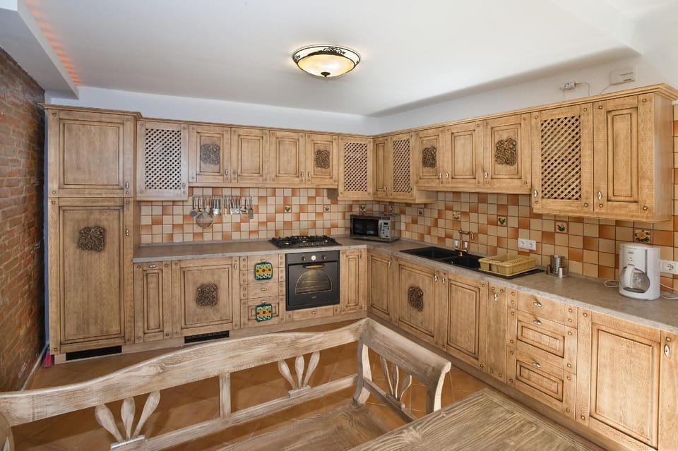 Fully equipped common kitchen