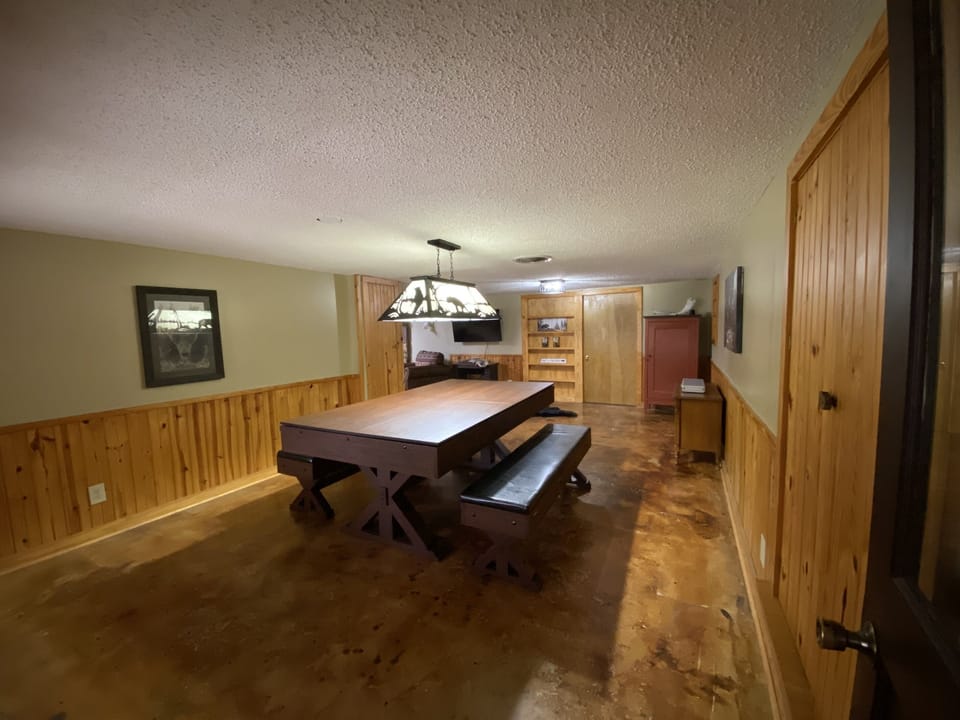 Pool table/ping pong/ dining table