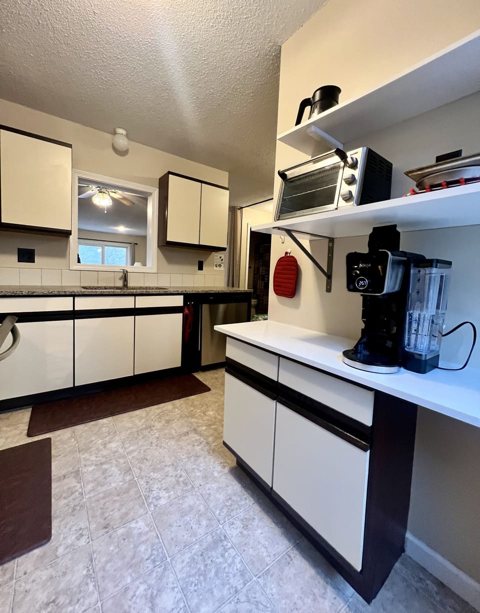 Fully equipped kitchen