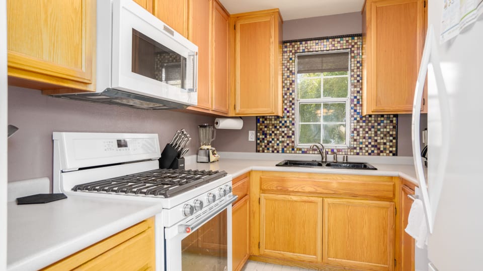 Kitchen.  Gas stove.