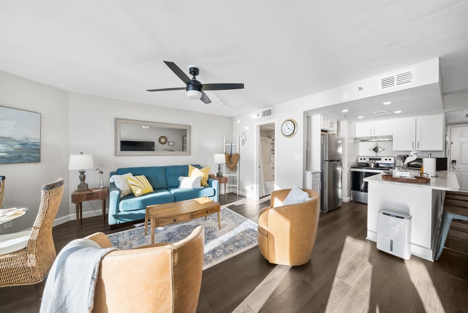 Room For All to Kick Back & Relax