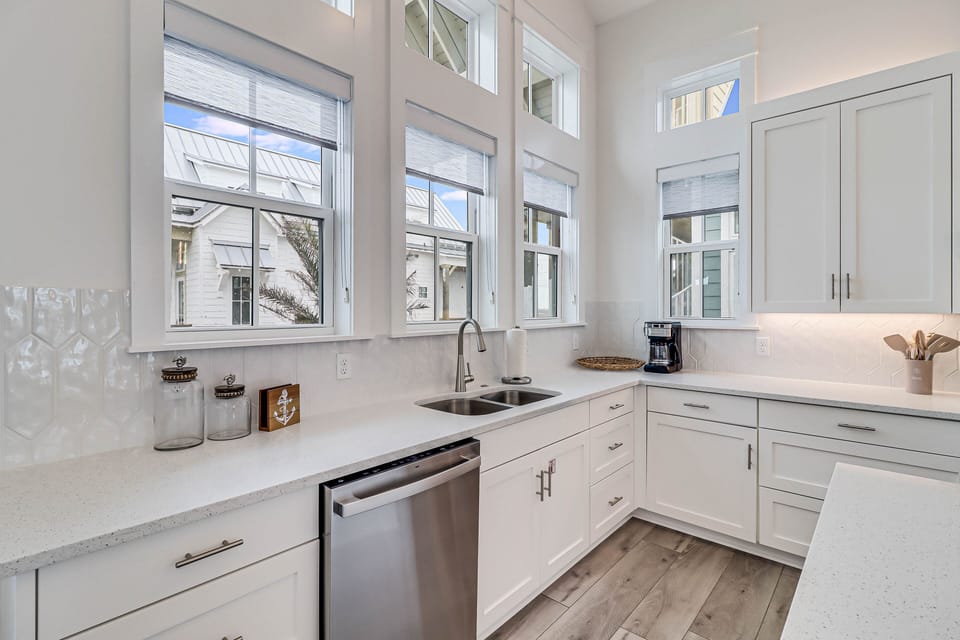 Kitchen, 2nd Floor