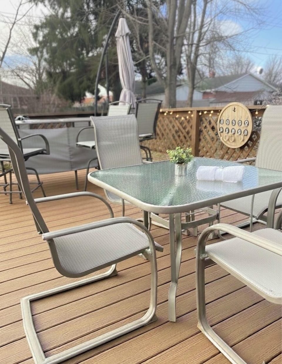 Outdoor dining