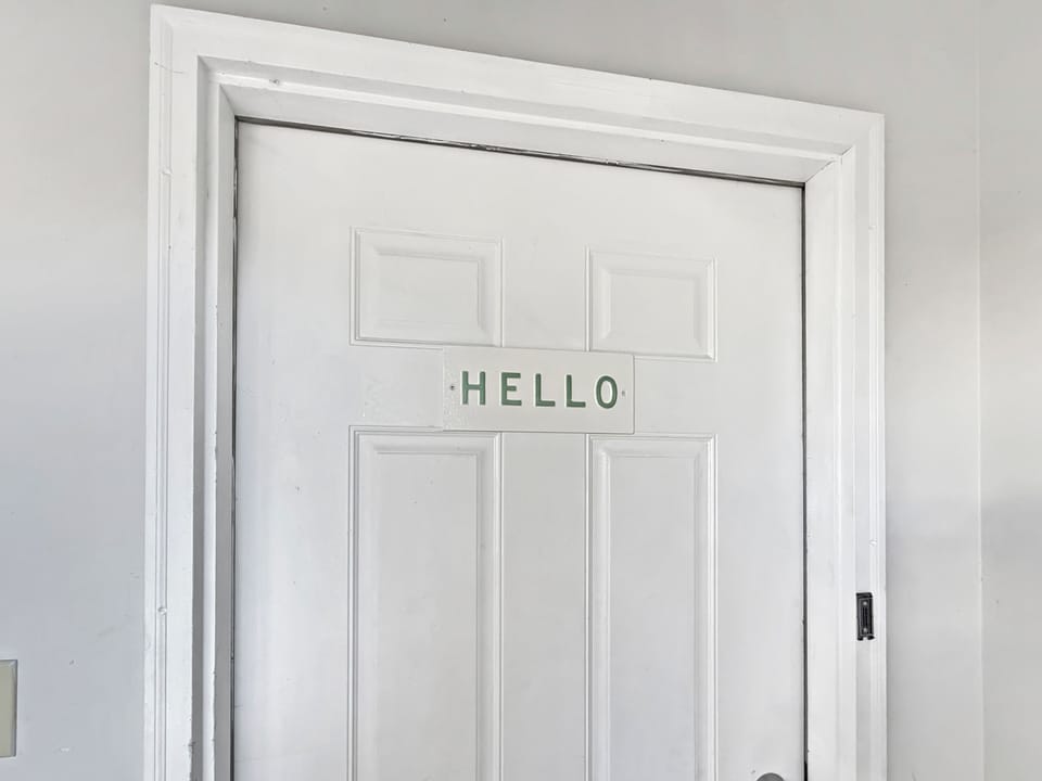 Hello - welome to our Cozy Charmer