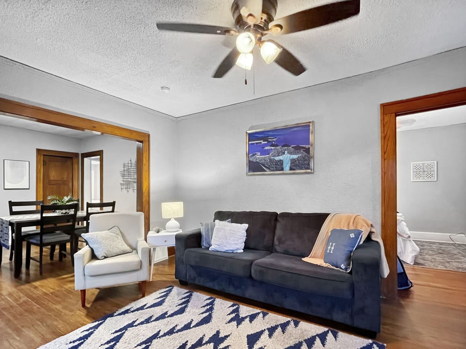 Gorgeous 4 BR home - TONS of space for up to 12 people!